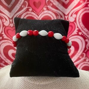 Vintage Red and White Beaded Bracelet